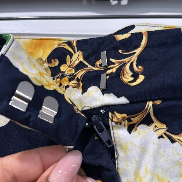 🔵 7TH AVENUE NY & CO FLORAL NAVY & YELLOW CAPRIS SIZE 8 - Picture 3 of 7